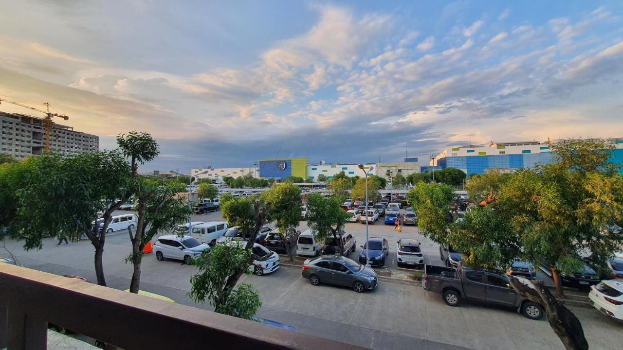 Cozy 2Br With Free Pool Beside Sm City Mall Davao City Exteriér fotografie